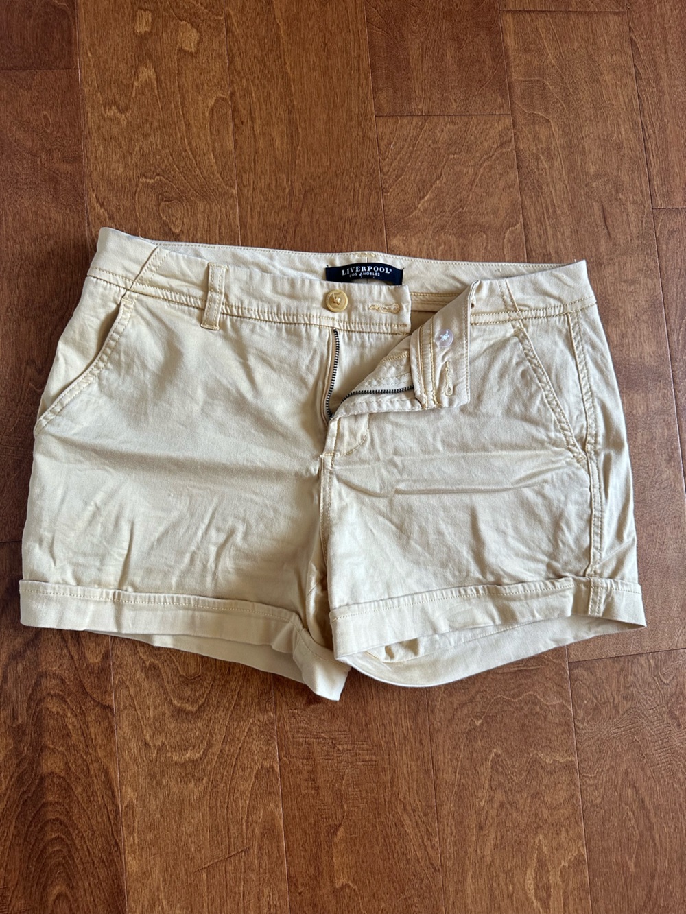 Liverpool light yellow Stretch Women's Shorts